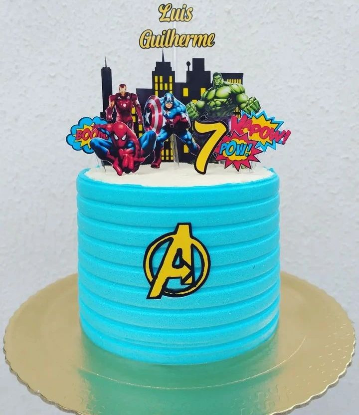 Bolo Decorado Vingadores