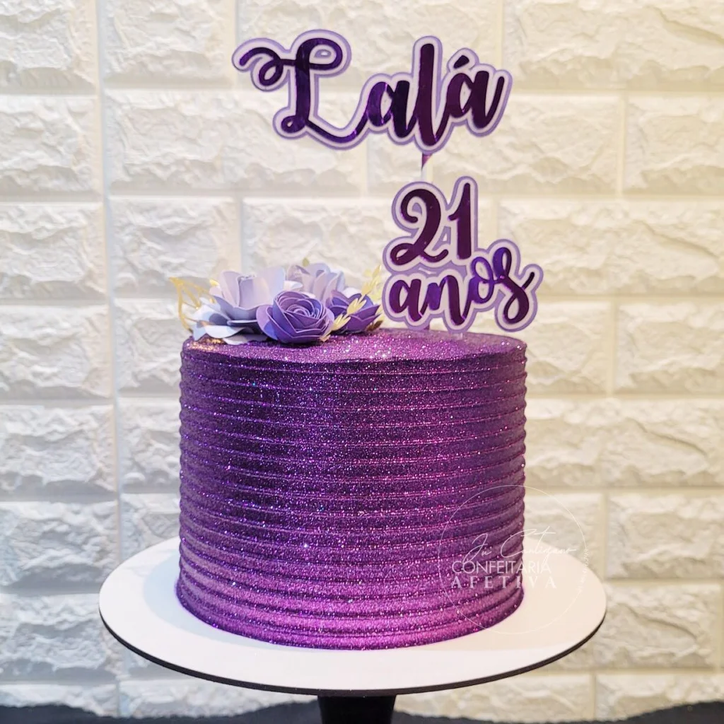 Bolo Decorado Roxo