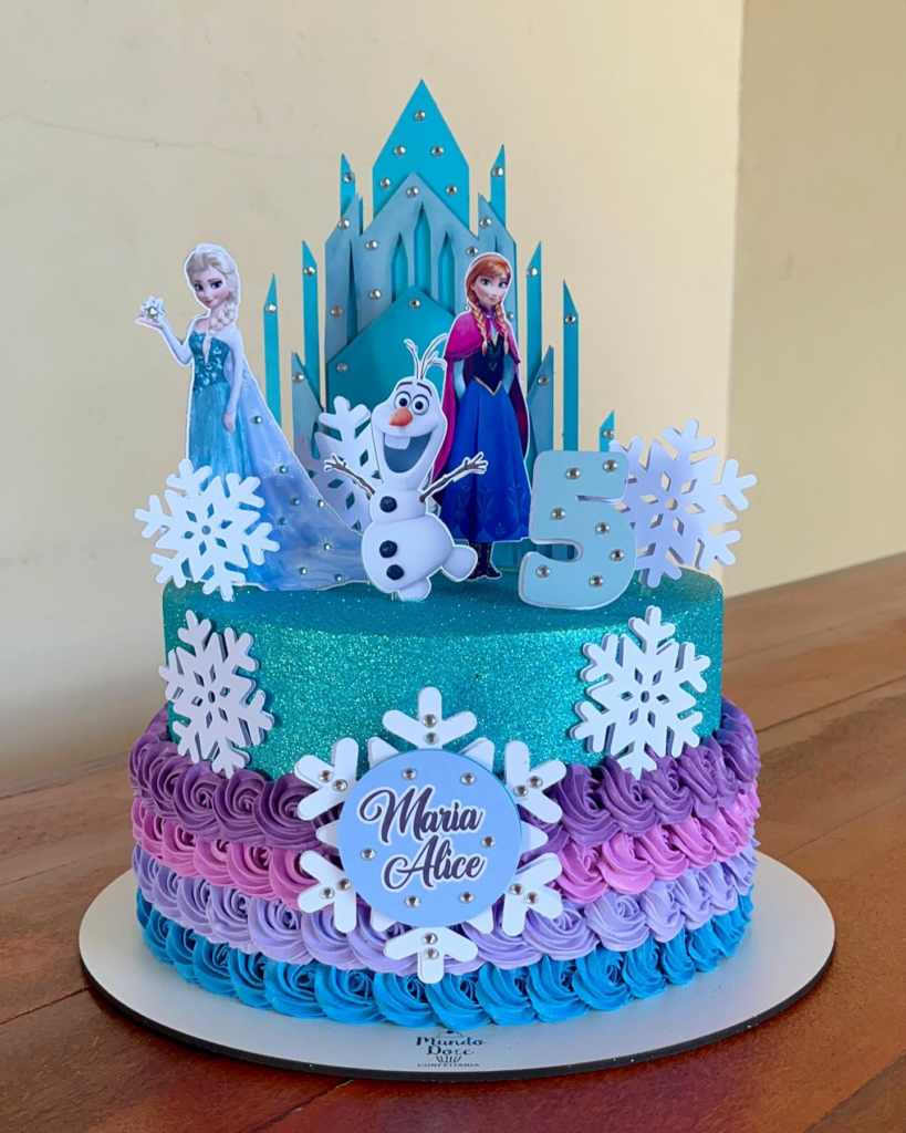 Bolo Decorado Frozen