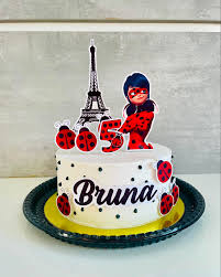 Bolo Decorado Ladybug