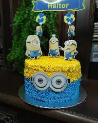 Bolo Decorado Minions