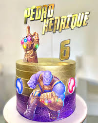 Bolo Decorado Thanos