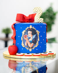 Snow White Decorated Cake