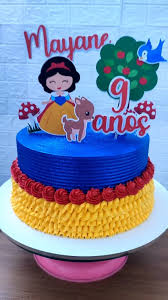 Bolo Decorado Branca Neve