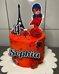 Bolo Decorado Ladybug