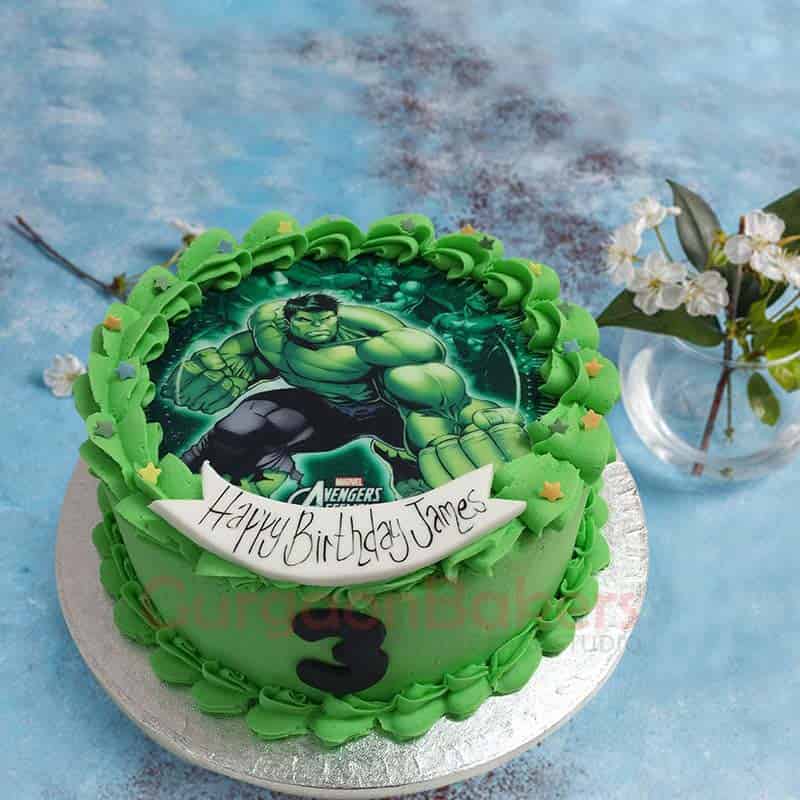 Hulk decorated cake