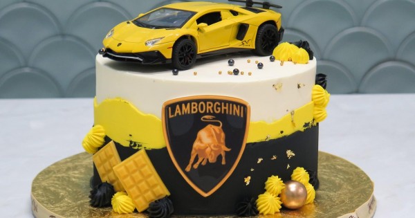 Lamborghini Decorated Cake