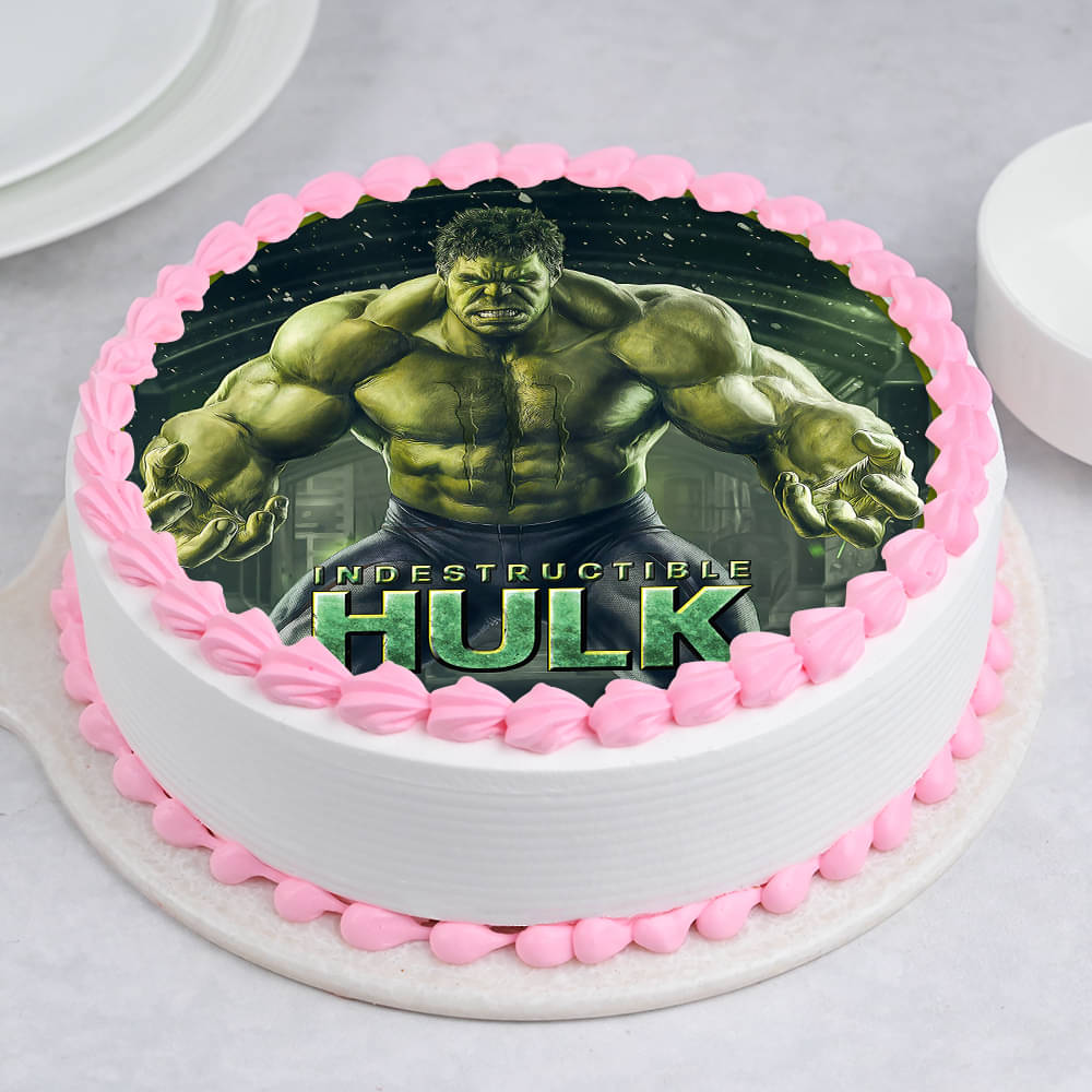 Hulk decorated cake