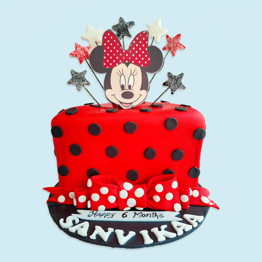 Minnie Decorated Cake