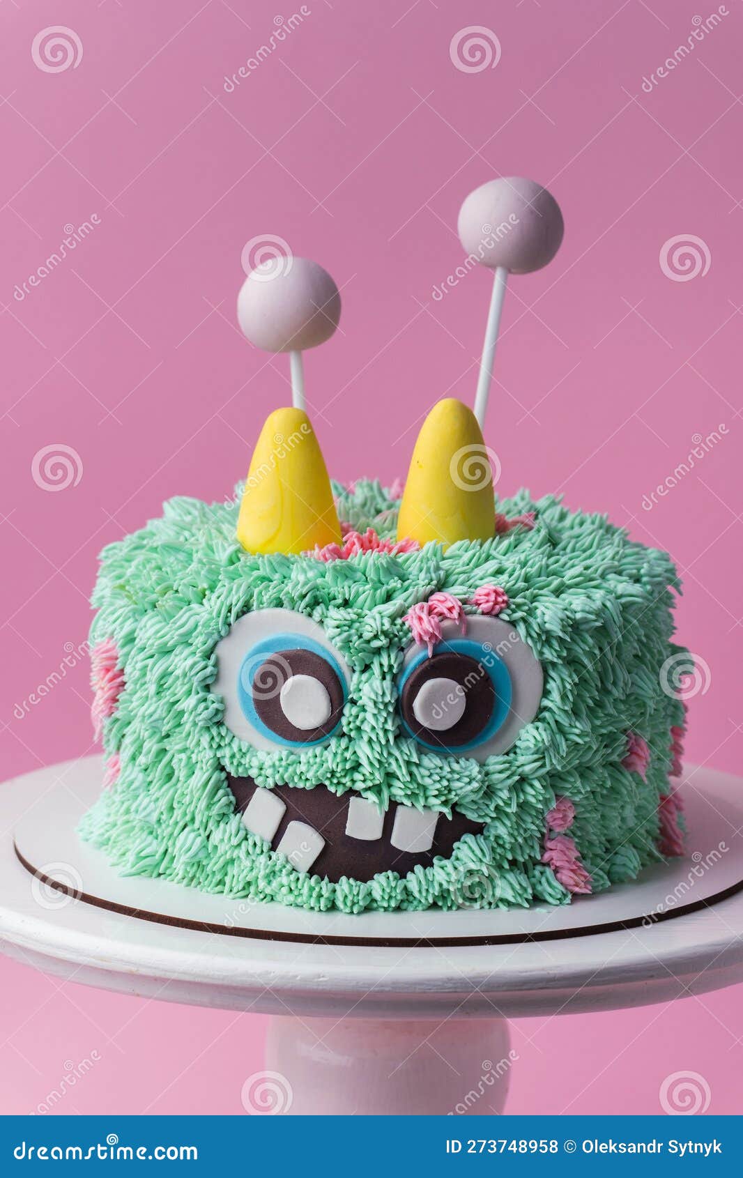 funny decorated cake