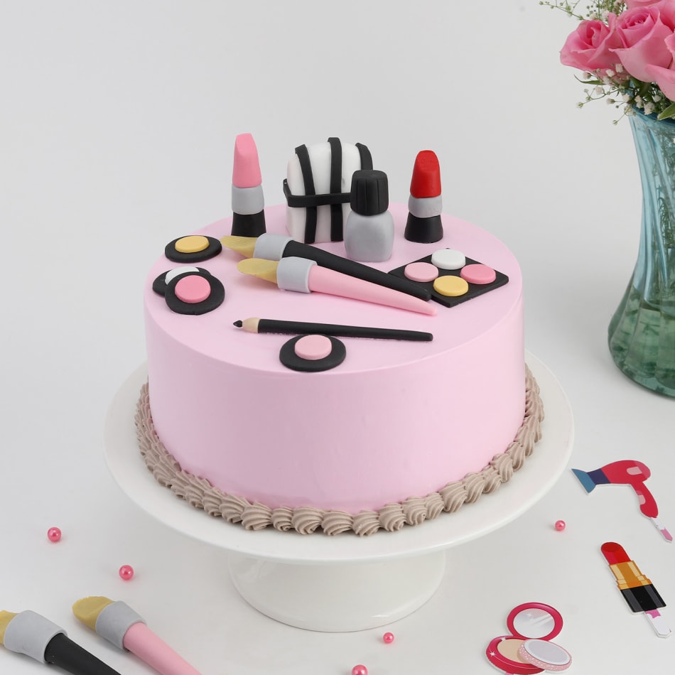 Make Up Decorated Cake