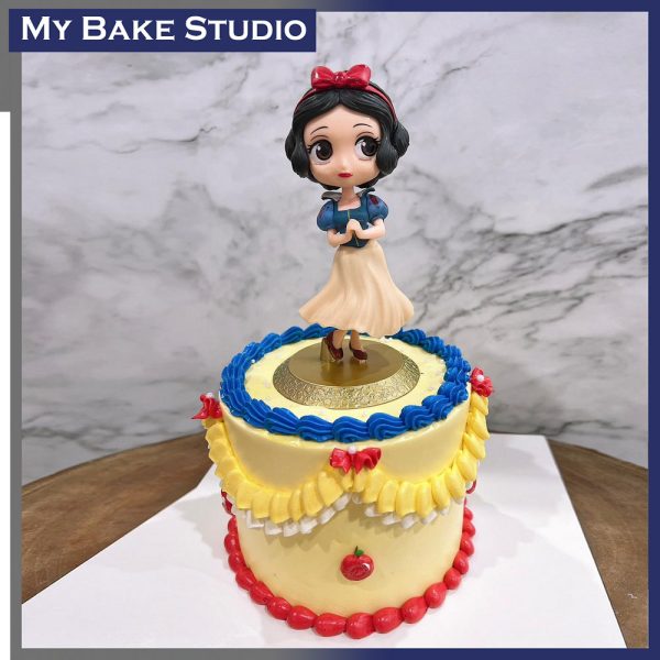 Snow White Decorated Cake