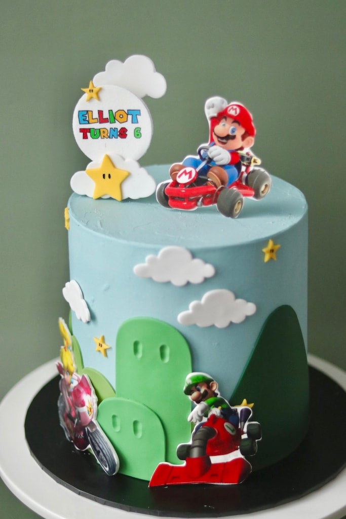 Super Mario Decorated Cake