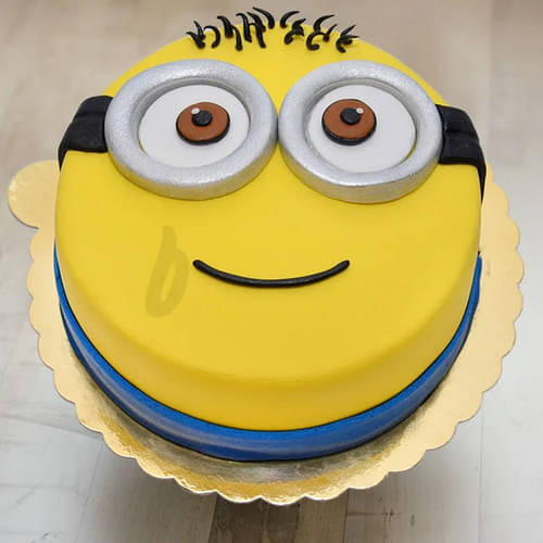 Minion Decorated Cake