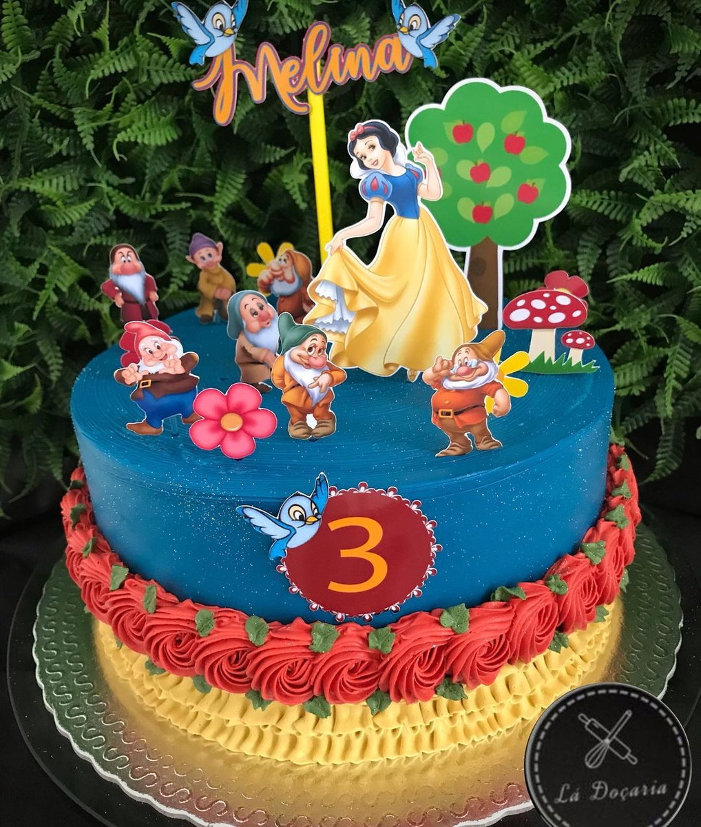 Bolo Decorado Branca Neve