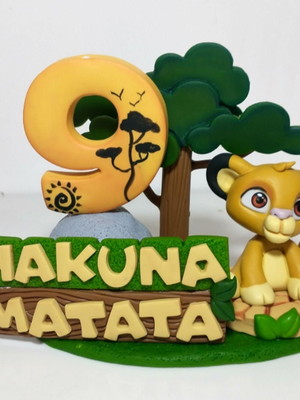 Bolo Decorado Hakuna Matata