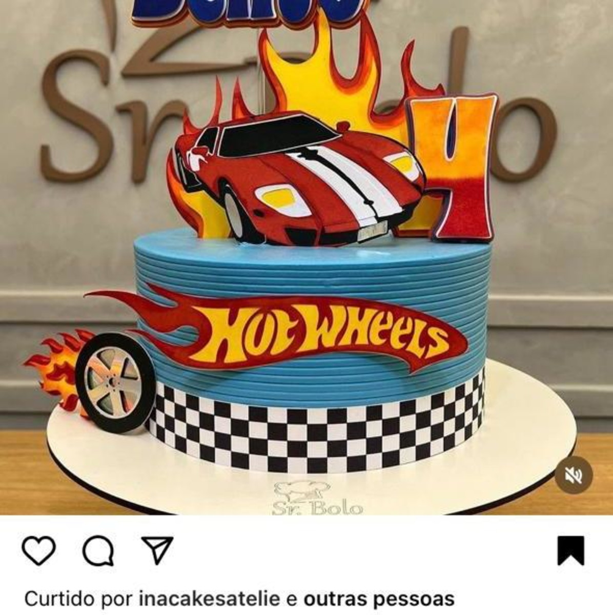 Bolo Decorado Hot Wheels