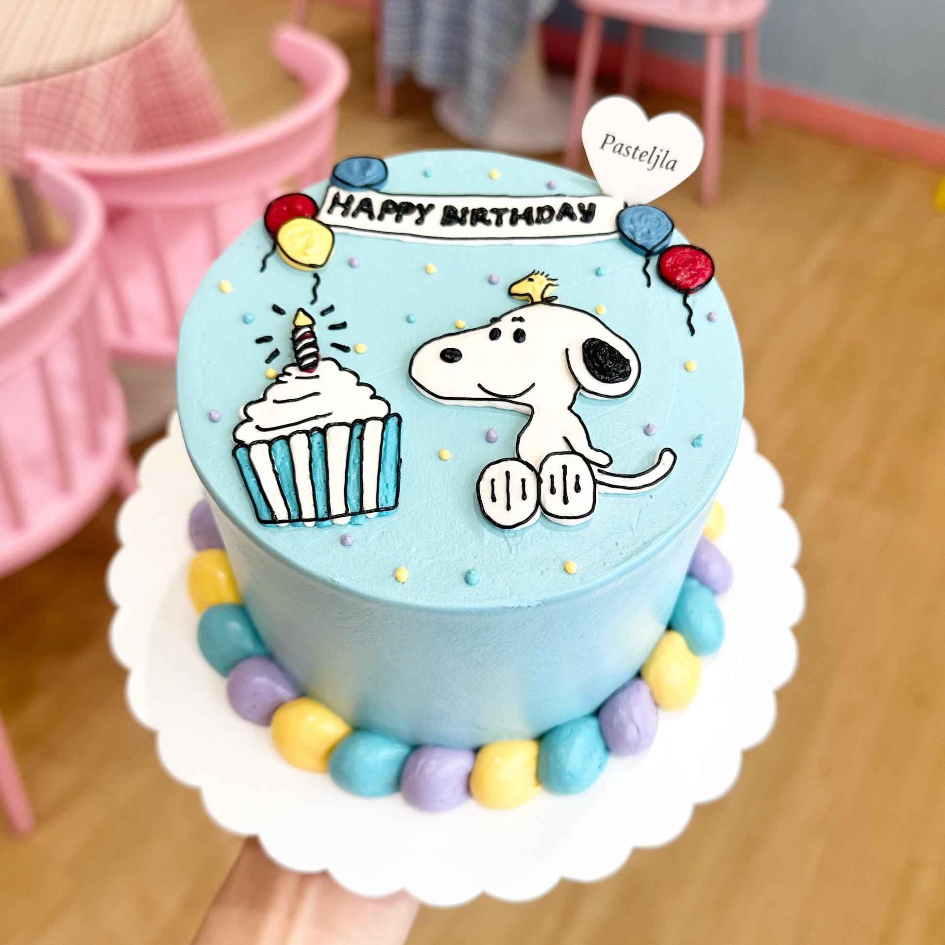 Snoopy Decorated Cake