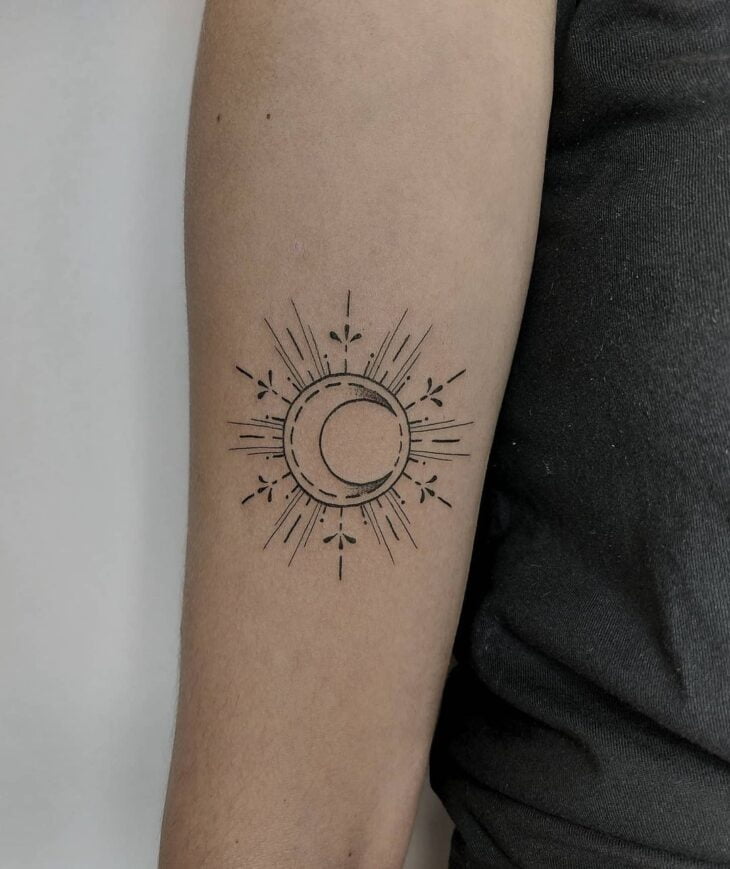 Tatuagem De Sol E Lua
