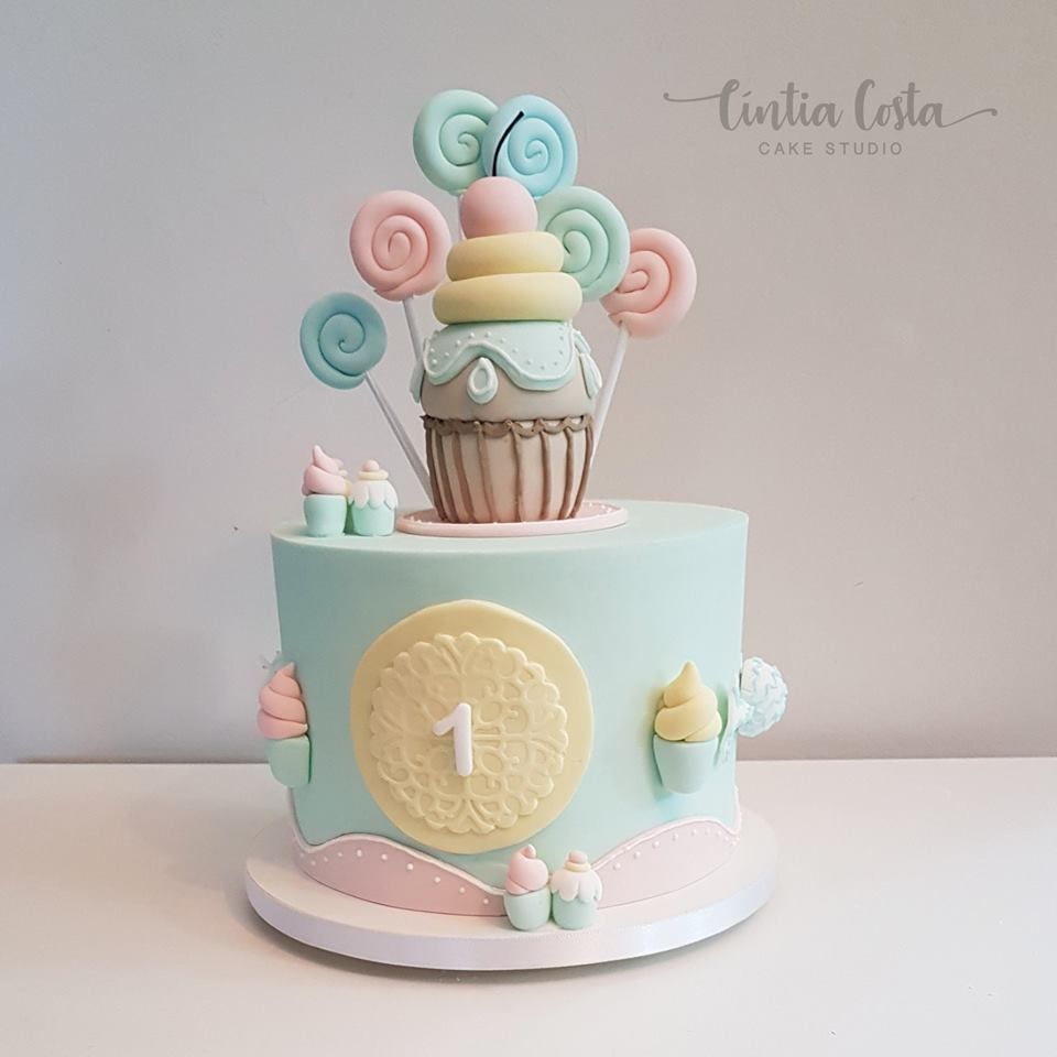 Bolo Decorado Candy Colors