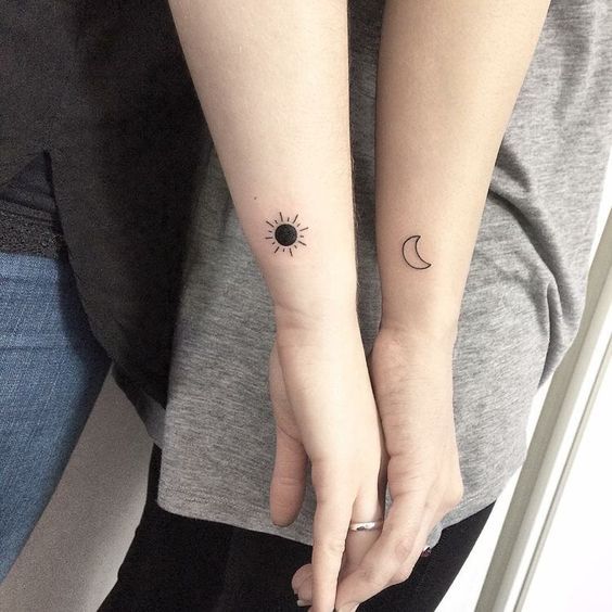 Tatuagem De Sol E Lua